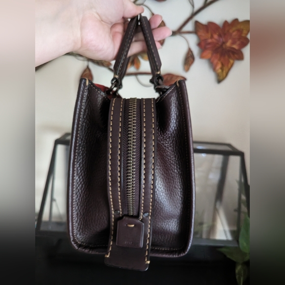 Oxblood Rogue 25 - Picture 3 of 5